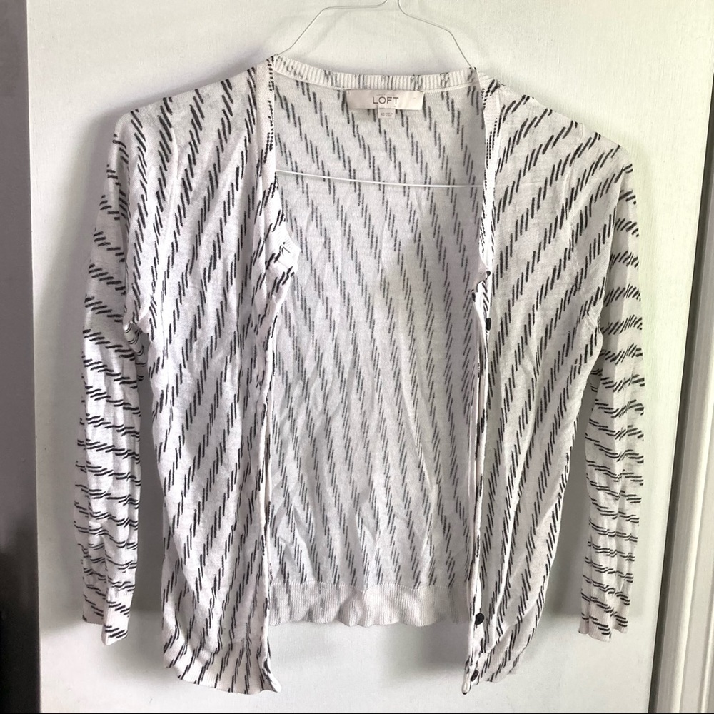 Loft Women’s button down cardigan in size XS